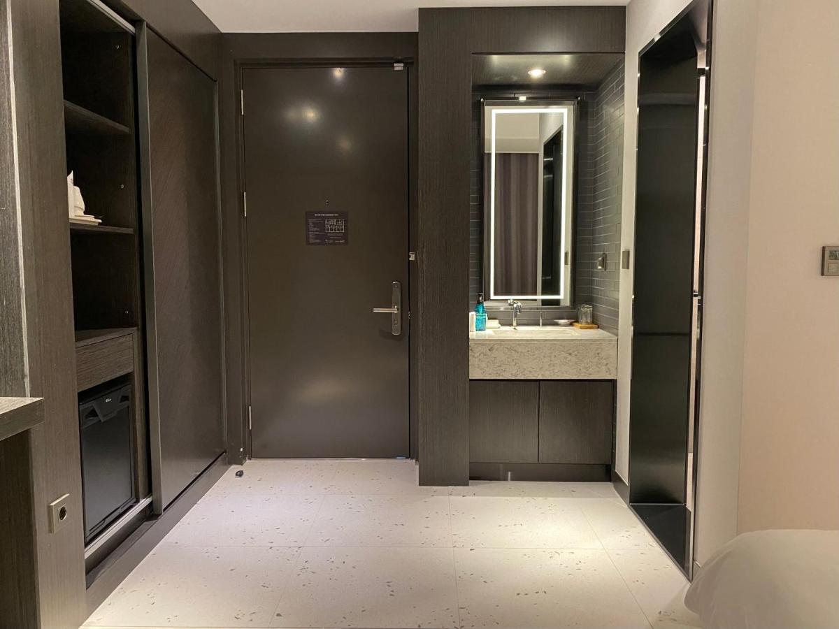Hotel Avenue Чханвон Екстер'єр фото